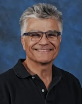 Portrait of Louis Cozolino